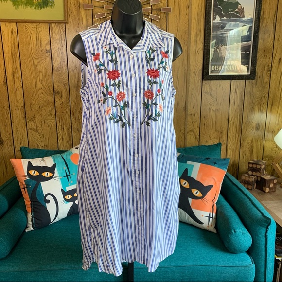 GNW Dresses & Skirts - GNW Embroidered Pinstripe Shirt Dress